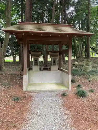 鷲宮神社の末社・摂社