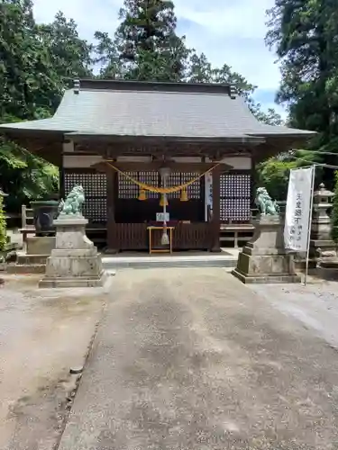 磯山神社の本殿