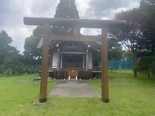 谷地頭神社の鳥居