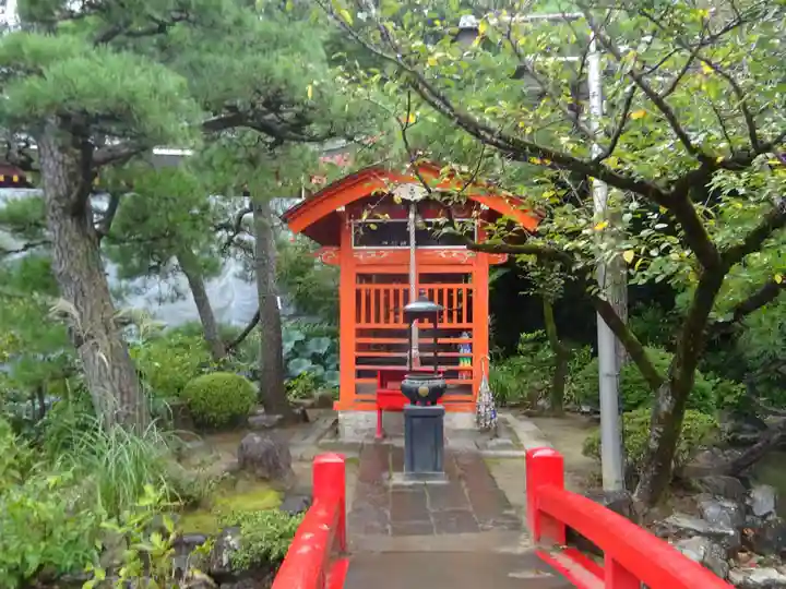 高幡不動尊 金剛寺の末社・摂社