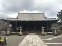 道成寺の本殿・本堂