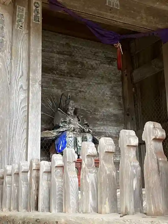 鳥海山大物忌神社蕨岡口ノ宮の像