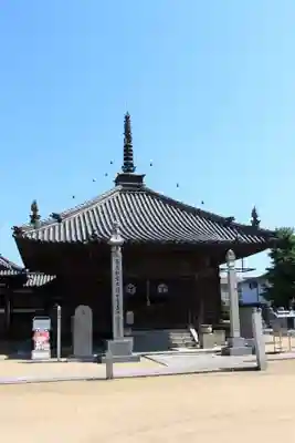長尾寺の本殿・本堂