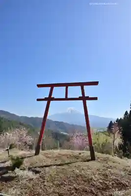 富士山遙拝所（天空の鳥居）(山梨県)