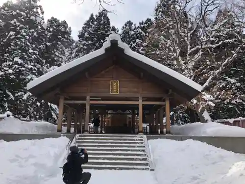 開拓神社の本殿