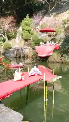 椎尾山薬王院の{uncategorized: "未分類", other: "その他", undefined: "問題あり", building: "その他建物", grave: "お墓", sacred_gate: "鳥居", guardian: "狛犬", statue: "像", buddha: "仏像", history: "歴史", nature: "自然", garden: "庭園", animal: "動物", pagoda: "塔", temizu: "手水舎", mountain_gate: "山門・神門", sanctuary: "本殿・本堂", subordinate: "末社・摂社", art: "芸術", scenery: "景色", jizo: "地蔵", ema: "絵馬", goshuin: "御朱印", omikuji: "おみくじ", items: "授与品その他", amulet: "お守り", goshuincho: "御朱印帳", eats: "食事", festival: "お祭り", votive_dance: "神楽", shichigosan: "七五三参", wedding: "結婚式", experience: "体験その他", initially: "初詣", around: "周辺", anti_infection: "感染症対策"}