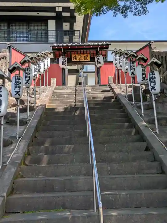清立院の{uncategorized: "未分類", other: "その他", undefined: "問題あり", building: "その他建物", grave: "お墓", sacred_gate: "鳥居", guardian: "狛犬", statue: "像", buddha: "仏像", history: "歴史", nature: "自然", garden: "庭園", animal: "動物", pagoda: "塔", temizu: "手水舎", mountain_gate: "山門・神門", sanctuary: "本殿・本堂", subordinate: "末社・摂社", art: "芸術", scenery: "景色", jizo: "地蔵", ema: "絵馬", goshuin: "御朱印", omikuji: "おみくじ", items: "授与品その他", amulet: "お守り", goshuincho: "御朱印帳", eats: "食事", festival: "お祭り", votive_dance: "神楽", shichigosan: "七五三参", wedding: "結婚式", experience: "体験その他", initially: "初詣", around: "周辺", anti_infection: "感染症対策"}