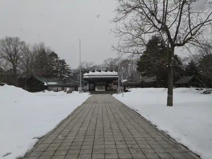 札幌護國神社の庭園
