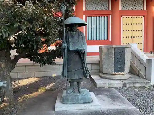 宝仙寺の像