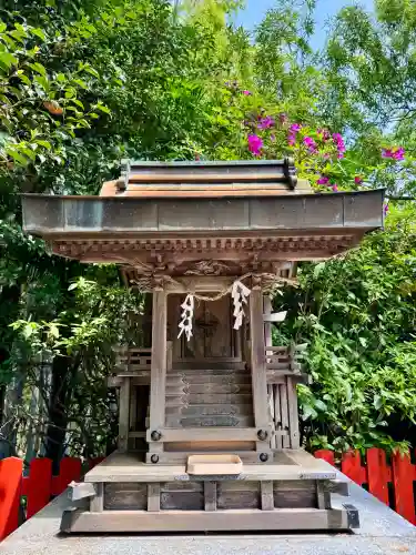 伏見神宝神社の{uncategorized: "未分類", other: "その他", undefined: "問題あり", building: "その他建物", grave: "お墓", sacred_gate: "鳥居", guardian: "狛犬", statue: "像", buddha: "仏像", history: "歴史", nature: "自然", garden: "庭園", animal: "動物", pagoda: "塔", temizu: "手水舎", mountain_gate: "山門・神門", sanctuary: "本殿・本堂", subordinate: "末社・摂社", art: "芸術", scenery: "景色", jizo: "地蔵", ema: "絵馬", goshuin: "御朱印", omikuji: "おみくじ", items: "授与品その他", amulet: "お守り", goshuincho: "御朱印帳", eats: "食事", festival: "お祭り", votive_dance: "神楽", shichigosan: "七五三参", wedding: "結婚式", experience: "体験その他", initially: "初詣", around: "周辺", anti_infection: "感染症対策"}