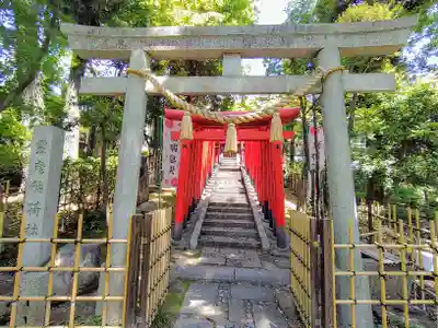 豊彦稲荷社(法王町)の鳥居