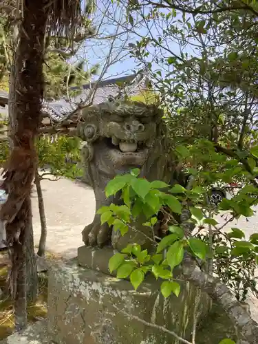 小名浜諏訪神社の狛犬