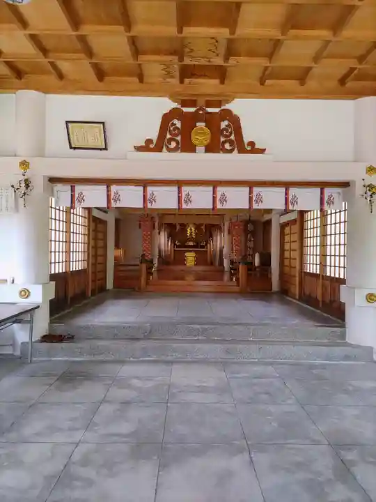 八幡神社(服部八幡神社)の本殿・本堂