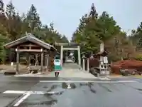 美波多神社の山門・神門