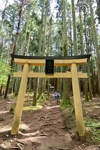 賀毗禮神宮の末社