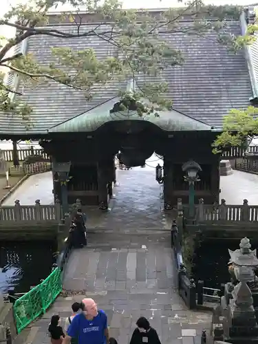 成田山新勝寺の山門・神門