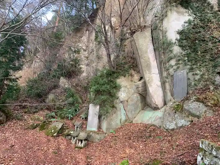 藤兵衛稲荷神社 羅漢山築城稲荷神社(福島県)