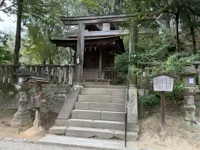 石上神宮の{uncategorized: "未分類", other: "その他", undefined: "問題あり", building: "その他建物", grave: "お墓", sacred_gate: "鳥居", guardian: "狛犬", statue: "像", buddha: "仏像", history: "歴史", nature: "自然", garden: "庭園", animal: "動物", pagoda: "塔", temizu: "手水舎", mountain_gate: "山門・神門", sanctuary: "本殿・本堂", subordinate: "末社・摂社", art: "芸術", scenery: "景色", jizo: "地蔵", ema: "絵馬", goshuin: "御朱印", omikuji: "おみくじ", items: "授与品その他", amulet: "お守り", goshuincho: "御朱印帳", eats: "食事", festival: "お祭り", votive_dance: "神楽", shichigosan: "七五三参", wedding: "結婚式", experience: "体験その他", initially: "初詣", around: "周辺", anti_infection: "感染症対策"}