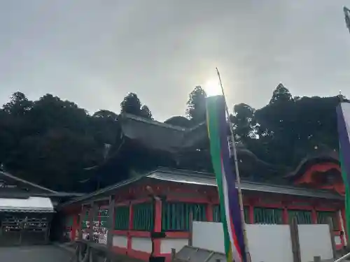 高良大社の{uncategorized: "未分類", other: "その他", undefined: "問題あり", building: "その他建物", grave: "お墓", sacred_gate: "鳥居", guardian: "狛犬", statue: "像", buddha: "仏像", history: "歴史", nature: "自然", garden: "庭園", animal: "動物", pagoda: "塔", temizu: "手水舎", mountain_gate: "山門・神門", sanctuary: "本殿・本堂", subordinate: "末社・摂社", art: "芸術", scenery: "景色", jizo: "地蔵", ema: "絵馬", goshuin: "御朱印", omikuji: "おみくじ", items: "授与品その他", amulet: "お守り", goshuincho: "御朱印帳", eats: "食事", festival: "お祭り", votive_dance: "神楽", shichigosan: "七五三参", wedding: "結婚式", experience: "体験その他", initially: "初詣", around: "周辺", anti_infection: "感染症対策"}