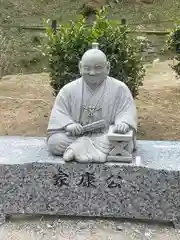 龍城神社の像