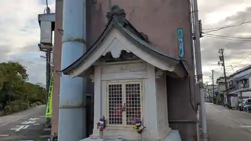 お地蔵さん（地蔵尊）の本殿・本堂