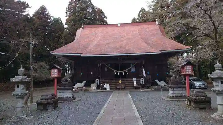 亀岡八幡宮の本殿・本堂