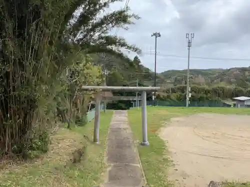 長尾三神社の鳥居