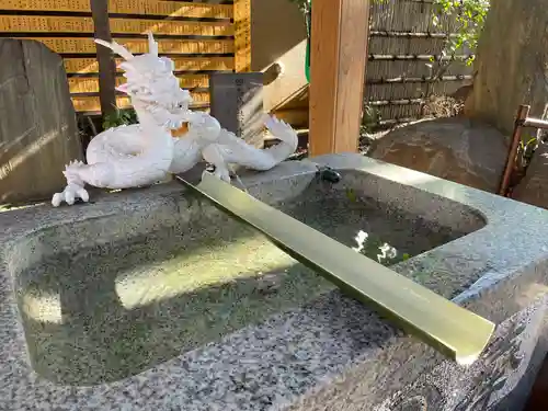 田無神社の手水舎