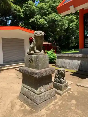 荻作神社の狛犬