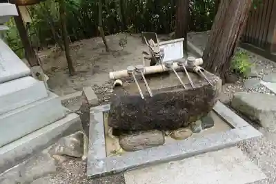 添御縣坐神社の手水舎