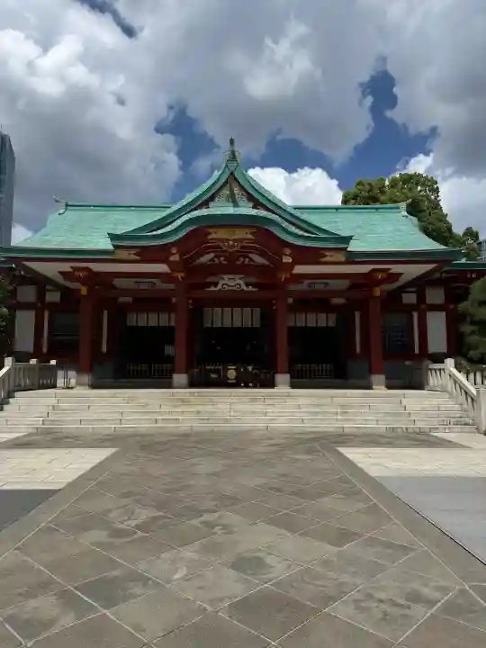 日枝神社の{uncategorized: "未分類", other: "その他", undefined: "問題あり", building: "その他建物", grave: "お墓", sacred_gate: "鳥居", guardian: "狛犬", statue: "像", buddha: "仏像", history: "歴史", nature: "自然", garden: "庭園", animal: "動物", pagoda: "塔", temizu: "手水舎", mountain_gate: "山門・神門", sanctuary: "本殿・本堂", subordinate: "末社・摂社", art: "芸術", scenery: "景色", jizo: "地蔵", ema: "絵馬", goshuin: "御朱印", omikuji: "おみくじ", items: "授与品その他", amulet: "お守り", goshuincho: "御朱印帳", eats: "食事", festival: "お祭り", votive_dance: "神楽", shichigosan: "七五三参", wedding: "結婚式", experience: "体験その他", initially: "初詣", around: "周辺", anti_infection: "感染症対策"}