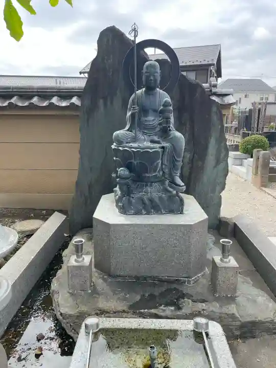多聞寺の{uncategorized: "未分類", other: "その他", undefined: "問題あり", building: "その他建物", grave: "お墓", sacred_gate: "鳥居", guardian: "狛犬", statue: "像", buddha: "仏像", history: "歴史", nature: "自然", garden: "庭園", animal: "動物", pagoda: "塔", temizu: "手水舎", mountain_gate: "山門・神門", sanctuary: "本殿・本堂", subordinate: "末社・摂社", art: "芸術", scenery: "景色", jizo: "地蔵", ema: "絵馬", goshuin: "御朱印", omikuji: "おみくじ", items: "授与品その他", amulet: "お守り", goshuincho: "御朱印帳", eats: "食事", festival: "お祭り", votive_dance: "神楽", shichigosan: "七五三参", wedding: "結婚式", experience: "体験その他", initially: "初詣", around: "周辺", anti_infection: "感染症対策"}