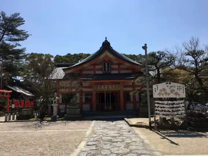 紅葉八幡宮の本殿・本堂