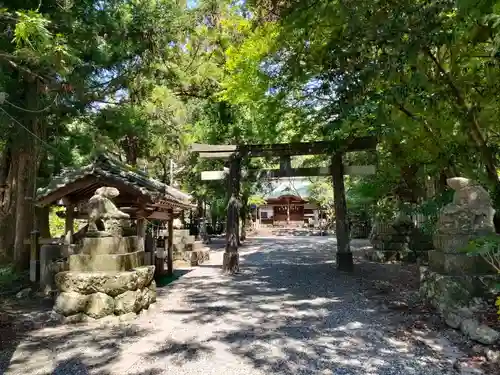 朝倉神社の鳥居