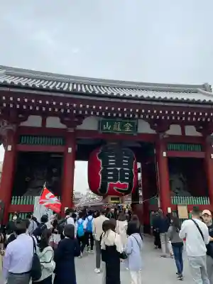浅草寺の山門・神門