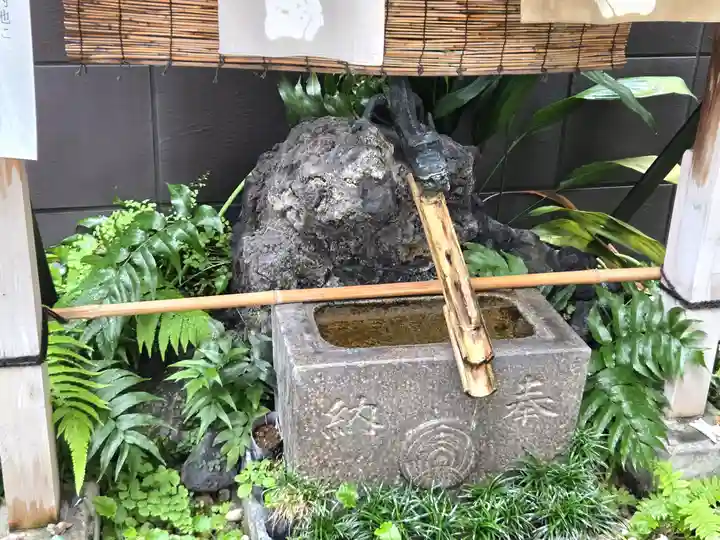 末廣神社の手水舎