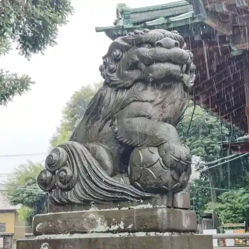 諏訪神社の狛犬