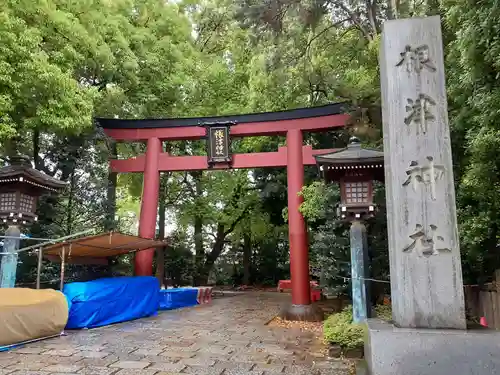 根津神社の鳥居