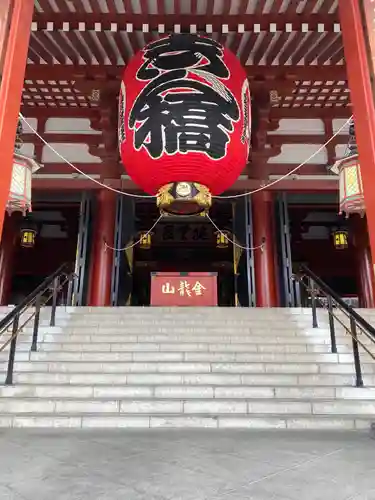 浅草寺の本殿