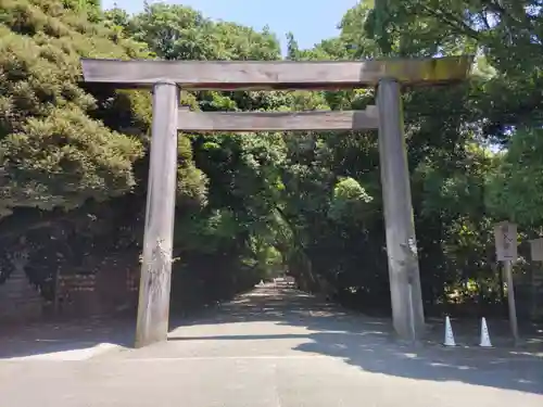 熱田神宮の鳥居