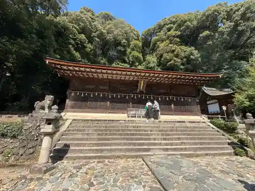 宇治上神社の{uncategorized: "未分類", other: "その他", undefined: "問題あり", building: "その他建物", grave: "お墓", sacred_gate: "鳥居", guardian: "狛犬", statue: "像", buddha: "仏像", history: "歴史", nature: "自然", garden: "庭園", animal: "動物", pagoda: "塔", temizu: "手水舎", mountain_gate: "山門・神門", sanctuary: "本殿・本堂", subordinate: "末社・摂社", art: "芸術", scenery: "景色", jizo: "地蔵", ema: "絵馬", goshuin: "御朱印", omikuji: "おみくじ", items: "授与品その他", amulet: "お守り", goshuincho: "御朱印帳", eats: "食事", festival: "お祭り", votive_dance: "神楽", shichigosan: "七五三参", wedding: "結婚式", experience: "体験その他", initially: "初詣", around: "周辺", anti_infection: "感染症対策"}