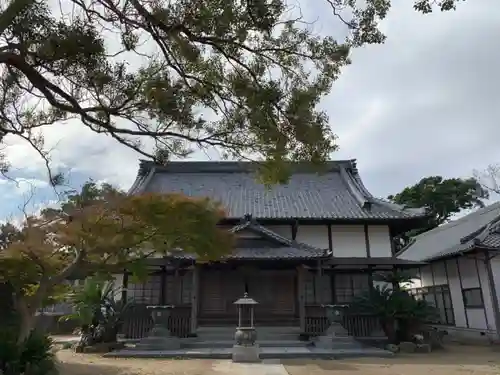 蓮台寺の本殿・本堂