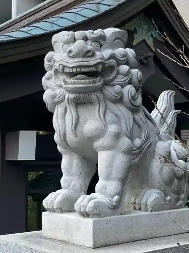 神楽坂若宮八幡神社の狛犬