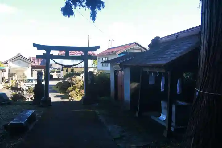 仁井田神社の鳥居