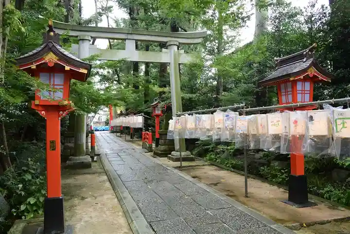 馬橋稲荷神社の鳥居