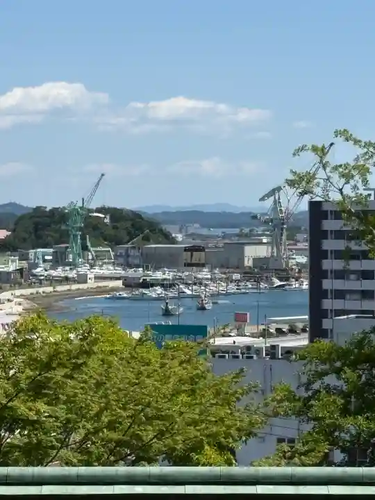 祓ケ崎稲荷神社の{uncategorized: "未分類", other: "その他", undefined: "問題あり", building: "その他建物", grave: "お墓", sacred_gate: "鳥居", guardian: "狛犬", statue: "像", buddha: "仏像", history: "歴史", nature: "自然", garden: "庭園", animal: "動物", pagoda: "塔", temizu: "手水舎", mountain_gate: "山門・神門", sanctuary: "本殿・本堂", subordinate: "末社・摂社", art: "芸術", scenery: "景色", jizo: "地蔵", ema: "絵馬", goshuin: "御朱印", omikuji: "おみくじ", items: "授与品その他", amulet: "お守り", goshuincho: "御朱印帳", eats: "食事", festival: "お祭り", votive_dance: "神楽", shichigosan: "七五三参", wedding: "結婚式", experience: "体験その他", initially: "初詣", around: "周辺", anti_infection: "感染症対策"}