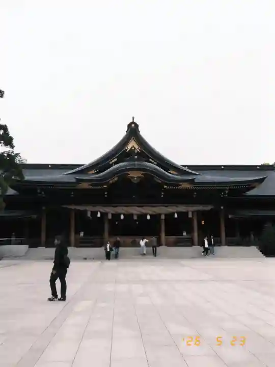 寒川神社の{uncategorized: "未分類", other: "その他", undefined: "問題あり", building: "その他建物", grave: "お墓", sacred_gate: "鳥居", guardian: "狛犬", statue: "像", buddha: "仏像", history: "歴史", nature: "自然", garden: "庭園", animal: "動物", pagoda: "塔", temizu: "手水舎", mountain_gate: "山門・神門", sanctuary: "本殿・本堂", subordinate: "末社・摂社", art: "芸術", scenery: "景色", jizo: "地蔵", ema: "絵馬", goshuin: "御朱印", omikuji: "おみくじ", items: "授与品その他", amulet: "お守り", goshuincho: "御朱印帳", eats: "食事", festival: "お祭り", votive_dance: "神楽", shichigosan: "七五三参", wedding: "結婚式", experience: "体験その他", initially: "初詣", around: "周辺", anti_infection: "感染症対策"}