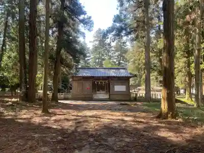 御出石神社の{uncategorized: "未分類", other: "その他", undefined: "問題あり", building: "その他建物", grave: "お墓", sacred_gate: "鳥居", guardian: "狛犬", statue: "像", buddha: "仏像", history: "歴史", nature: "自然", garden: "庭園", animal: "動物", pagoda: "塔", temizu: "手水舎", mountain_gate: "山門・神門", sanctuary: "本殿・本堂", subordinate: "末社・摂社", art: "芸術", scenery: "景色", jizo: "地蔵", ema: "絵馬", goshuin: "御朱印", omikuji: "おみくじ", items: "授与品その他", amulet: "お守り", goshuincho: "御朱印帳", eats: "食事", festival: "お祭り", votive_dance: "神楽", shichigosan: "七五三参", wedding: "結婚式", experience: "体験その他", initially: "初詣", around: "周辺", anti_infection: "感染症対策"}