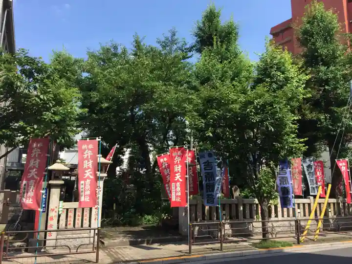 吉原弁財天本宮(吉原神社奥宮)の自然