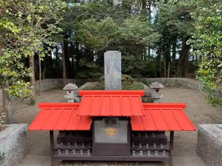 今市報徳二宮神社の{uncategorized: "未分類", other: "その他", undefined: "問題あり", building: "その他建物", grave: "お墓", sacred_gate: "鳥居", guardian: "狛犬", statue: "像", buddha: "仏像", history: "歴史", nature: "自然", garden: "庭園", animal: "動物", pagoda: "塔", temizu: "手水舎", mountain_gate: "山門・神門", sanctuary: "本殿・本堂", subordinate: "末社・摂社", art: "芸術", scenery: "景色", jizo: "地蔵", ema: "絵馬", goshuin: "御朱印", omikuji: "おみくじ", items: "授与品その他", amulet: "お守り", goshuincho: "御朱印帳", eats: "食事", festival: "お祭り", votive_dance: "神楽", shichigosan: "七五三参", wedding: "結婚式", experience: "体験その他", initially: "初詣", around: "周辺", anti_infection: "感染症対策"}